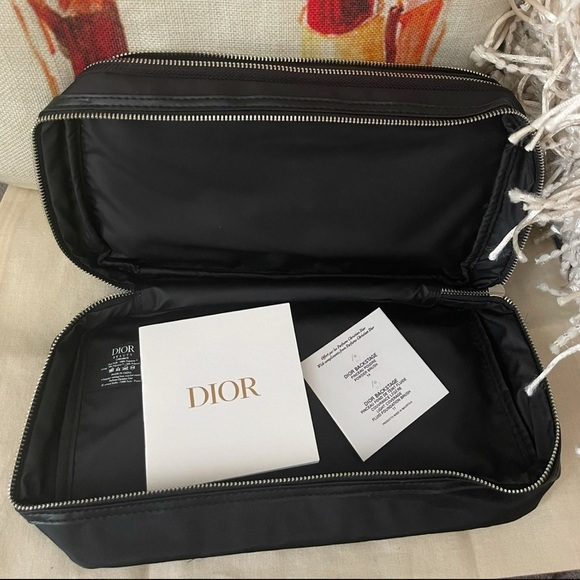 DIOR ⭐️BACKSTAGE BRUSHES IN DIOR BEAUTY CASE⭐️NWT 💄✨ - Picture 2 of 4